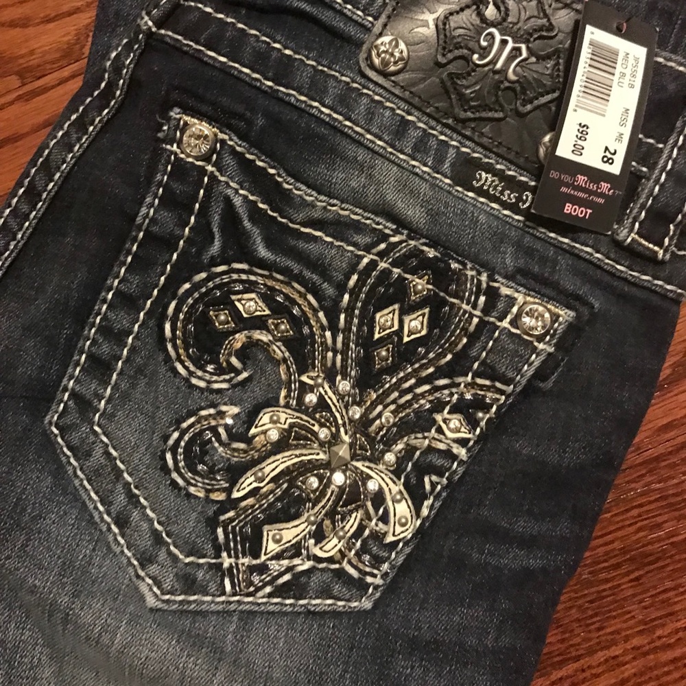 Miss Me Signature Rise Bootcut Jeans